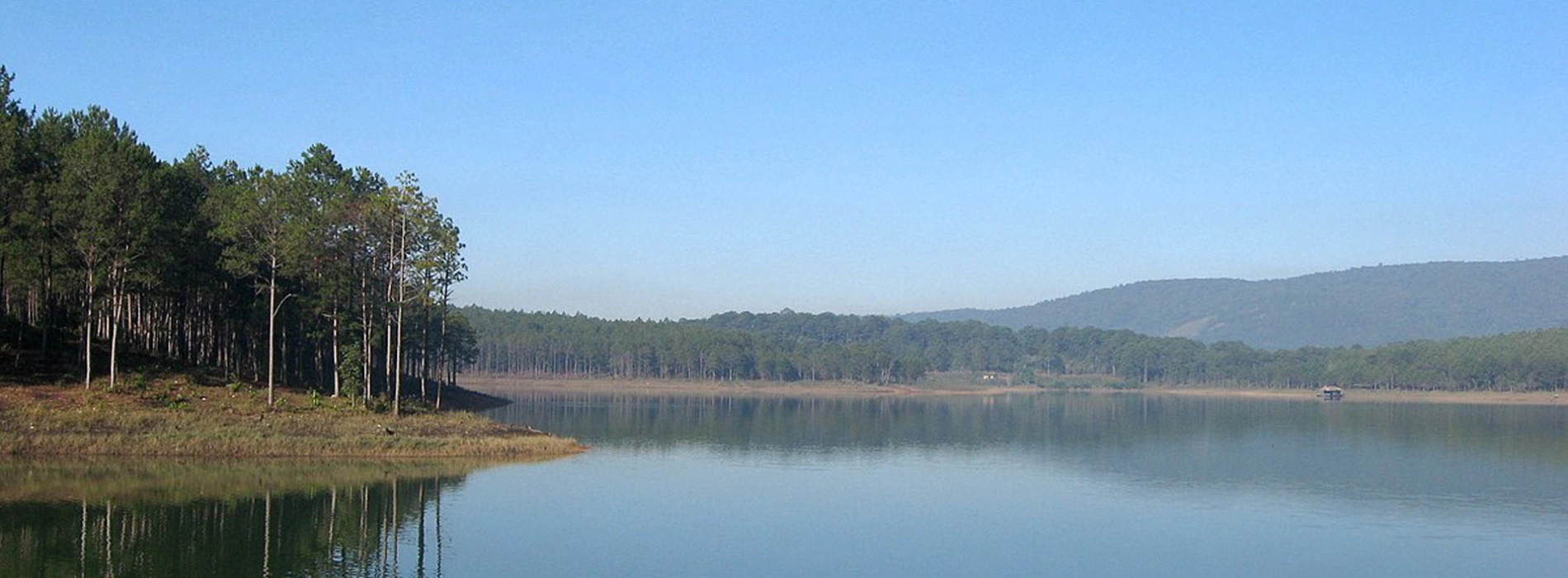 Tuyen Lam lake