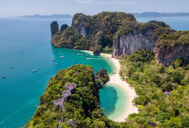 Krabi – 4 Island by speed boat with lunch box (B, L) *Join-in*