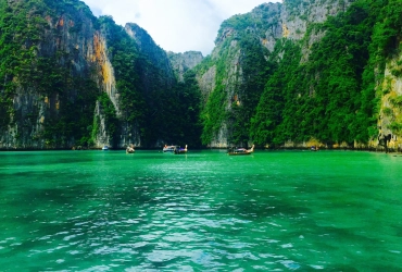 Phuket – Phang Nga bay or James Bond island by speed boat (B, L) *Join-in*