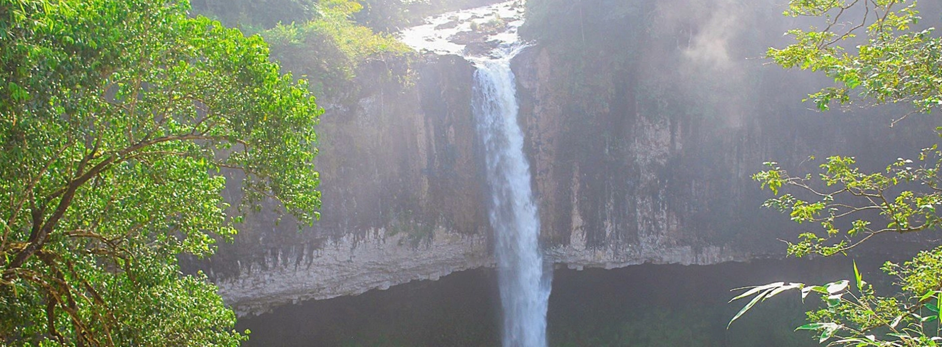 Luu Ly Waterfall