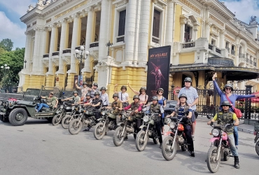 Discovery of Hanoi by motorbike