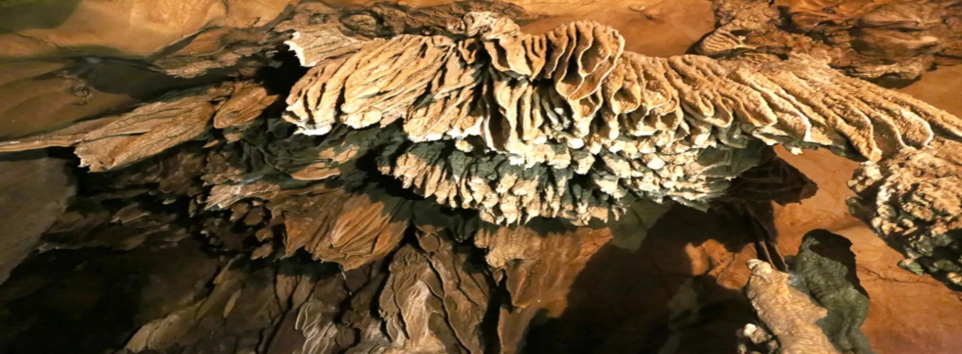 Nang Tien Cave