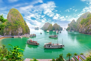Ha Long Bay cruise - Hanoi (B, L) - Flight to Hue - Join in tour with English speaking guide on board