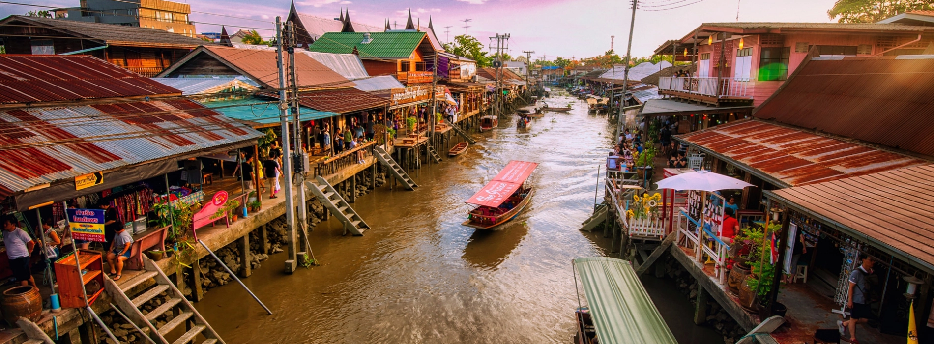 Amphawa Floating Market