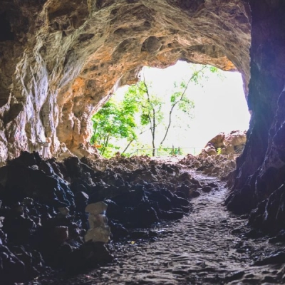 Tham Piew Cave