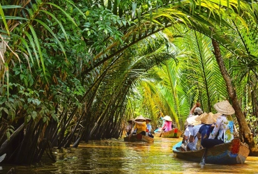 Saigon – Ben Tre- Can Tho (B, L) – Join in Mekong boat trip with English – Speaking guide on board