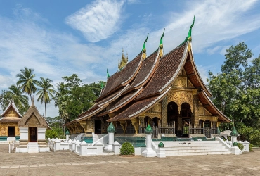 Vientiane – Flight to Luang Prabang – City tour (B)
