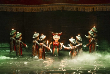 Saigon – Flight to Hanoi – Water puppet show (B)