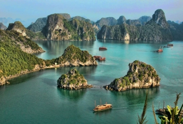 Hanoi – Halong bay (B, L, D)