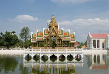 Bangkok – Ayutthaya – Historical Park – Bang Pa In Palace – Bangkok (B)