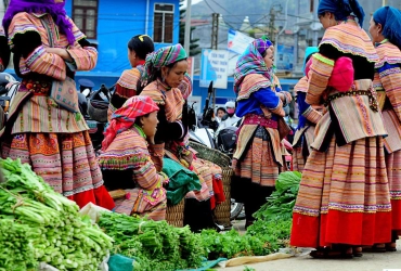 Lao Cai – Ethnic Local Market – Ham Rong – Sa Pa (B, L)