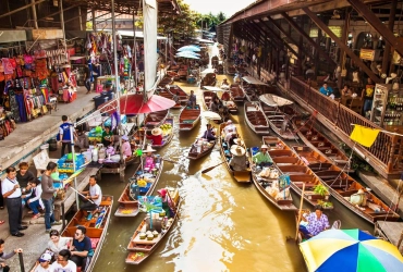 Bangkok – Maeklong Railway market - Damnoen Saduak floating market- Jim Thompson House (B)