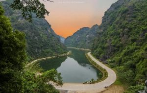 Laos - Vietnam - Thailand Tour 23 Days: A Remarkable Journey