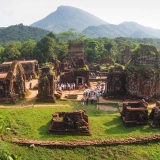 Laos Vietnam Thailand Tour 32 Days: The Grand Escape from Indochina