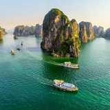 Halong Bay Trip full-day: Scenic Drive, Kayaking & Cave Exploration