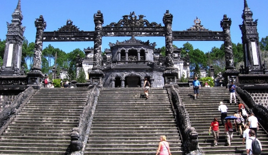 Hue Trip Full-day: Royal Tombs Exploration