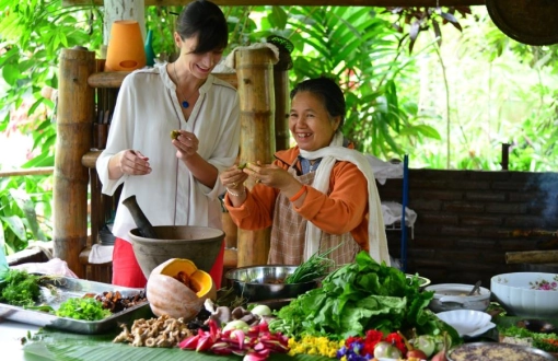 Authentic Lao Cuisine: Cooking Classes for Tourists