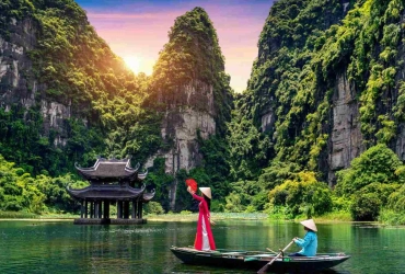 Ninh Binh – Hoa Lu – Trang An – Hanoi (B/L)