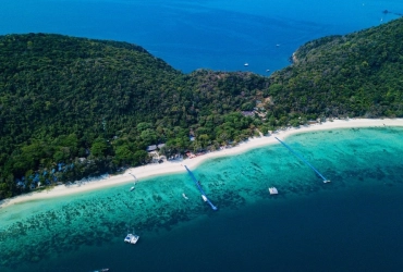 Sailing Catamaran to Kahung Beach with Sunset at Promthep