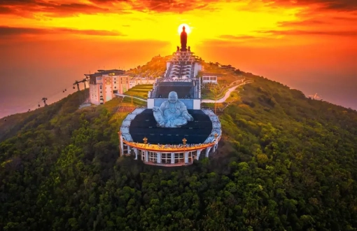 Discovering  the Top 7 Most Well-known Pagodas in Vietnam