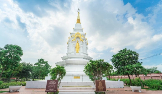 Nong Khai Tour 3 Days: Explore Culture and Scenery