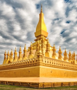 Vientiane Tour 2 Days: Cultural Highlights & Buddha Park Exploration