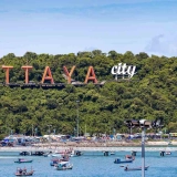 Pattaya Tour 4 Days: Thai Shows and Island