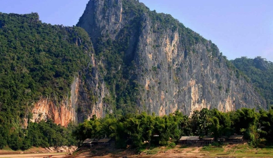 Nong Khiaw Tour 4 Days: Exploring Laos' Scenic Secrets