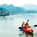 Hoa Binh Tour 2-Day: Kayaking in Da Bac Scenic Lakes