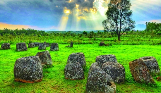 Xieng Khouang Tour 3 Days: Discover the Plain of Jars