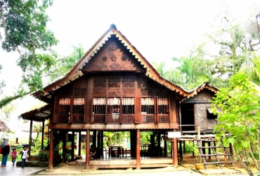 Fly to Langkawi, Visit the Mahsuri Tomb Museum