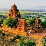 Ninh Thuan Tour 3 Days: Explore Phan Rang - Thap Cham & Vinh Hy Bay