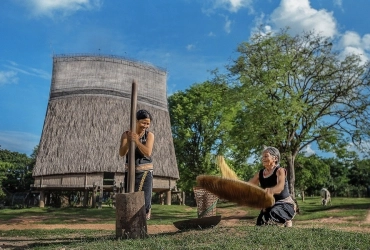 Kon Ko Tu Village Homestay Kontum (B)