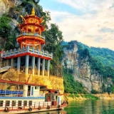 Hoa Binh Tour 2-Day: Explore Thung Nai & Hoa Binh Hydropower