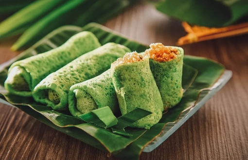 10 Best Malaysian Desserts: Awaken Your Taste Buds