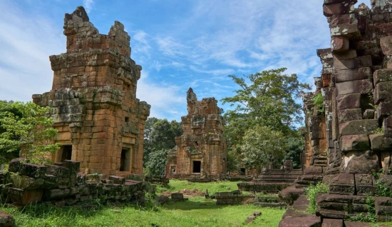 Cambodia Thailand Tour 11 Days: Cultural and Scenic