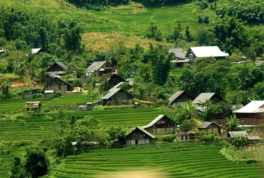 Hanoi – Mai Chau – Moc Chau (L, D)