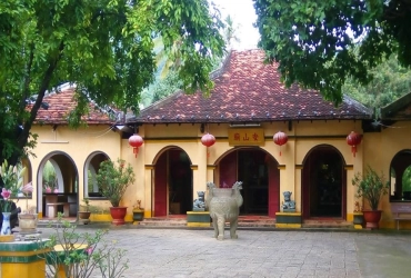 Ho Chi Minh City/ Hanoi/ Can Tho - Con Dao (L, D)