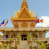 Phnom Penh Tour 2 Days: Highlights Exploration