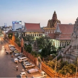 Phnom Penh Tour 2 Days: Highlights Exploration