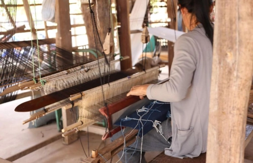 Laos: The Art of Weaving and Traditional Handicrafts