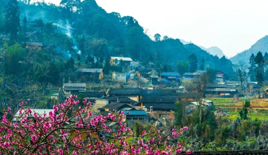 Ha Giang Tour 4 Days: Heritage And Market Exploration