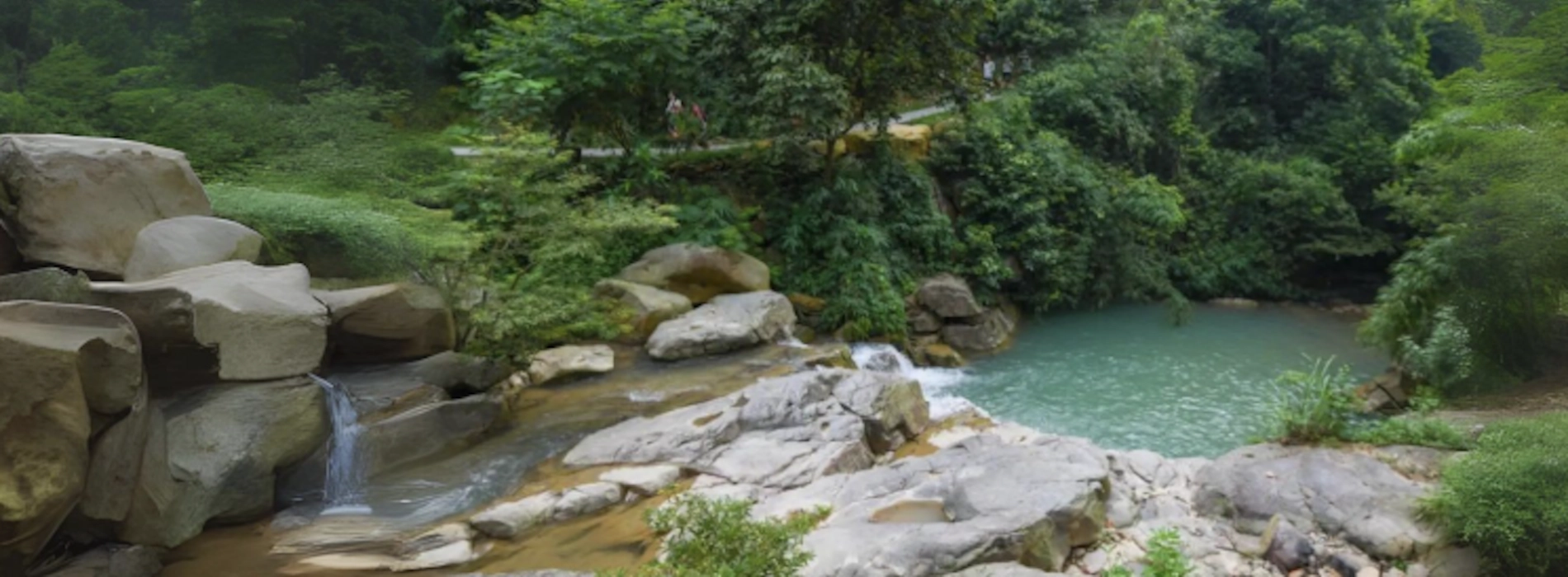 Lung Xanh Waterfall