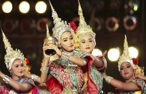 Lamvong Dance: A Laotian Tradition Dance Recognized by UNESCO