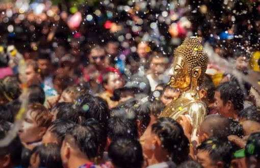 Thailand's Colorful Culture Through 6 Spring Festivals